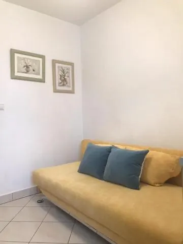 Prestige Na Stromej Apartment *